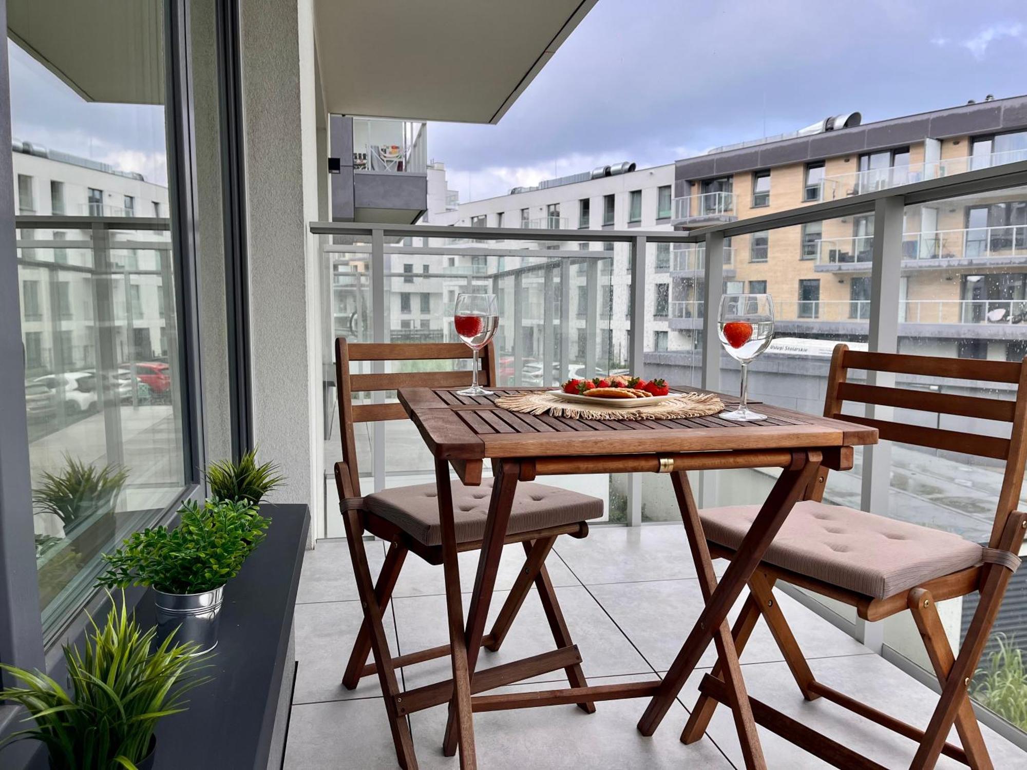 Ina Rent - Przystan Letnica Gdańsk